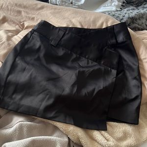 mini skirt